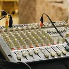 سماعات بأسعار منافسة