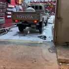 للبيع صدام شاص خلفي فيه عفط خفيف بين في الصوره