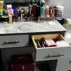 تسريحه رخام لها 3اضاء ابيض و اصفر وسكري اشتريتها ب1000والله