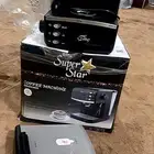 اله قهوه سبرسو وفيه اله قهوه كبسولات صغيره وكبيره