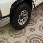 خمس جنوط حديد اصلي مع كفرات