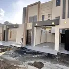 للبيع روف علوي مستقل وسيع جدا مع مدخل سياره المحاله