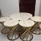 طاولة 5 قطع رخام نظيفة