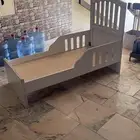 سرير نفر للبيع