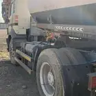 للبيع رأس تريلا