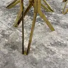 طاولة زجاجية مع ملحقاتها