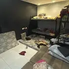 استوديو للإيجار غرفتين وحمام وركن مطبخ