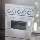 فرن حجم صغير مناسب للإستراحات