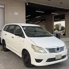 للبيع انوفا موديل 2012 اللون أبيض