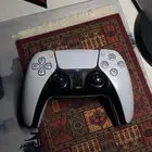 يد بلايستيشن 5 نظيفه