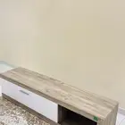 طاولة تلفزيون