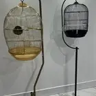 قفص مع ستاند