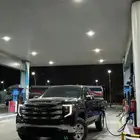 ثلاث لوحات للبيع