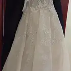 فستان للبيع