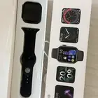 ساعة رياضية شبيهة ابل