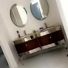 مغاسل جديده مع مرايا للبيع ريال فرصه جديده