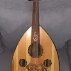 عود موسيقى للبيع