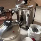 ضغطين وغلايه وجهاز خلاط وجهاز فرامه