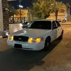 كراون فكتوريا بوليسي ممشى قليل