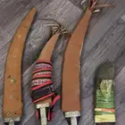 3 جنبيات وخنجر