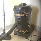 مكنسه كهربائيه لاتشكو من شي كبيره قوتها 23 واط