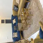 كنب صاله مع 3 طاولات كبيره وثنتين متوسطه