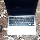 للبيع ماك بوك 13 إنش