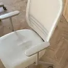 للبيع مكتبين مع كرسيين 600 ريال