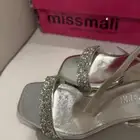 صندل كعب بدون مقابل