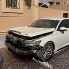 للبيع هوندا اكورد 2018 مصدومه