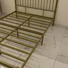 سرير