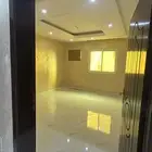 غرف4 حمامات3 مطبخ1 صالحه في وصط الشقه الدور 2