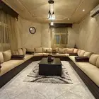 كنب مجلس يكفي 20 شخص مع ستائر وطاولة وفرشه