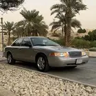 فورد كراون فكتوريا 2009 نظيف