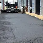 فرادة أسفلت للإيجار