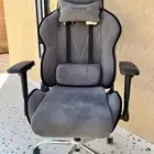 كرسي قيمنق اكس ليدر رمادي مخمل