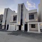 للبيع ادوار ارضيه وروف علوى على ارقى المستويات المحاله ابها