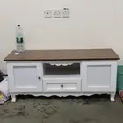 طاولة تلفاز للبيع