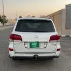 للبيع سيارة لكزس 570 موديل 2014