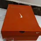 بسطار نايك بني