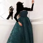 فستان جديد لبسه وحده