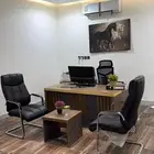 مكتب خدمات للبيع