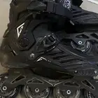 السكيت اسود