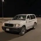 جيب لاندكروزر وارد قطر