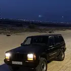جيب شروكي 2000