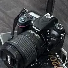 كاميرا نيكون شبه جديده