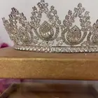 تاج عروس استخدام مره واحده فخم ومرتب