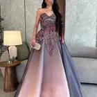 فستان ملكه جديد مره مقاس M للبيع مع المسكه