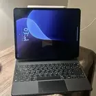 آيباد 12.6 انش 2022 مع قلم أبل وكيبورد