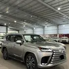 لكزس 2025 LX600 فئة BB ثلاث مقاعد شاشات سعودي ماشي 2300 كيلو